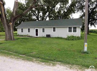 8303 Kaw Ln, Perry, KS 66073