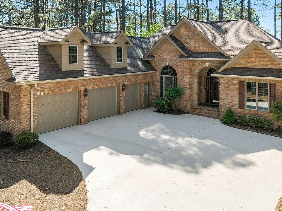 1st image of 28 Abbottsford Drive