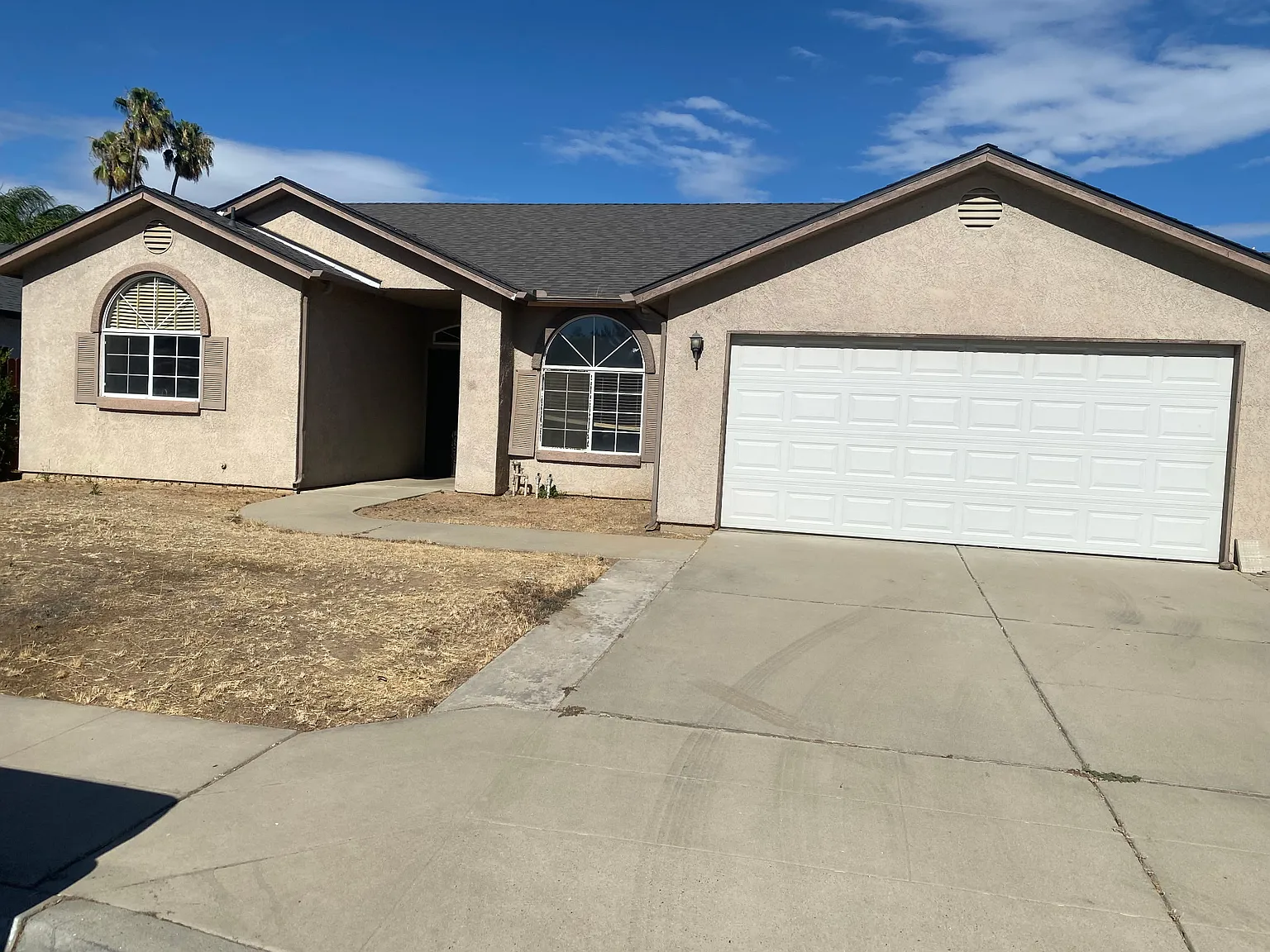 4 bed, 1700 sqft, $2,400 — Photo 4