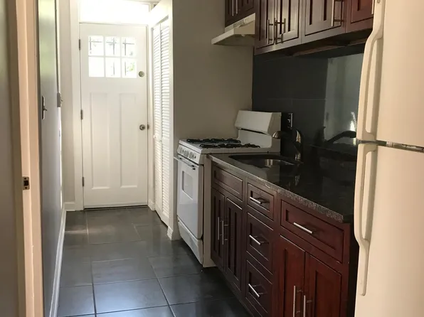 1841 Corcoran St NE APT 2, Washington, DC 20002