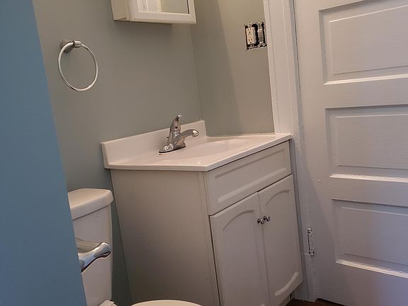 4th image of 145 Bryant St APT 1