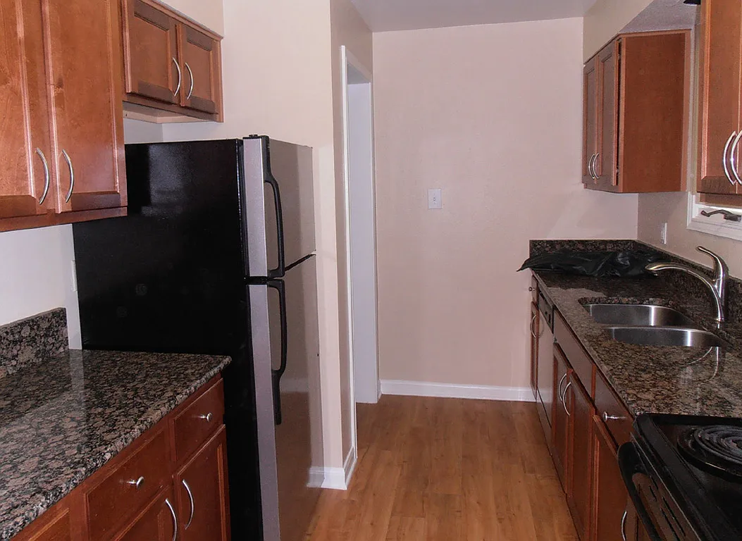 The Tuscany Apartments — Photo 4