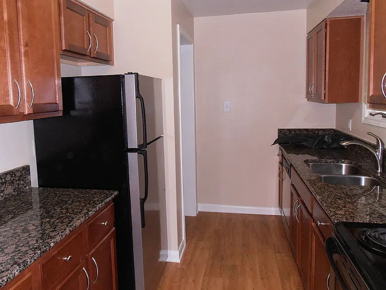 The Tuscany Apartments — Photo 4