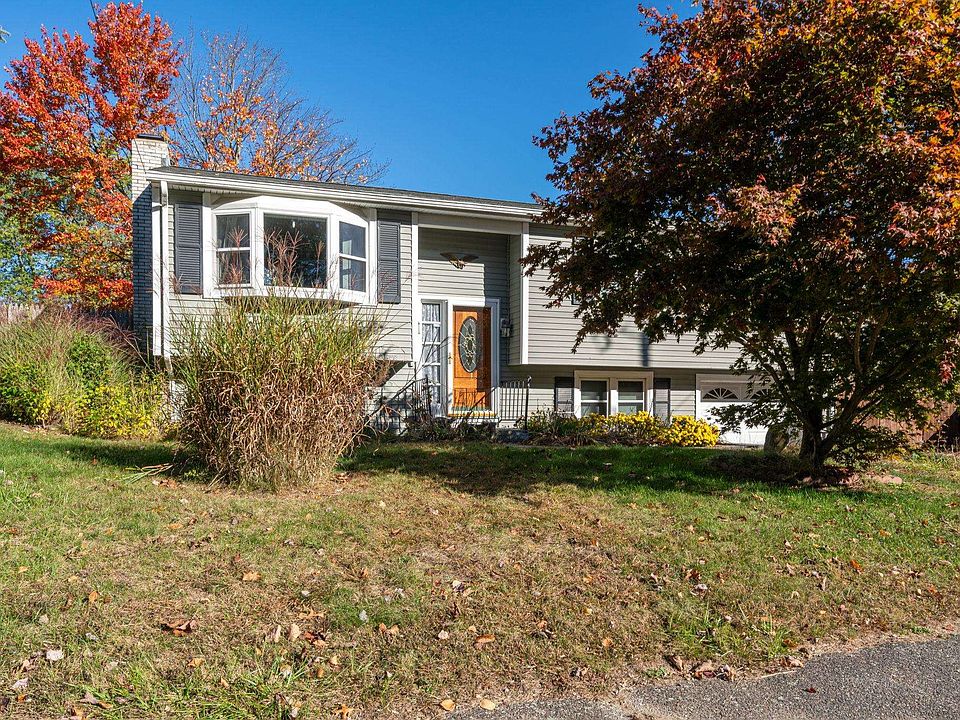 1st image of 8 Waltham Drive