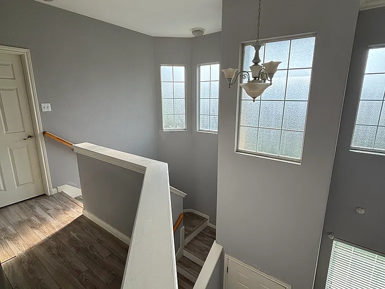 1101 E Parmer Ln #214 — Photo 8
