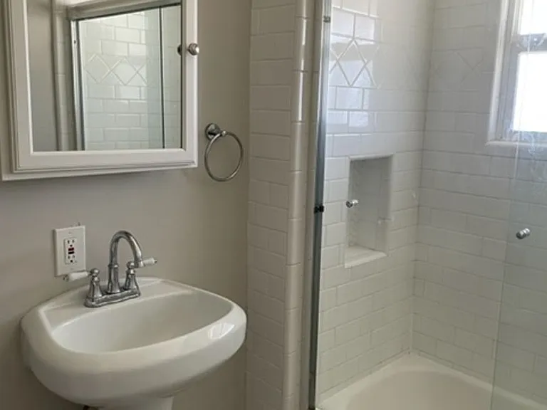 3408-3416 Chester Ln — Photo 4