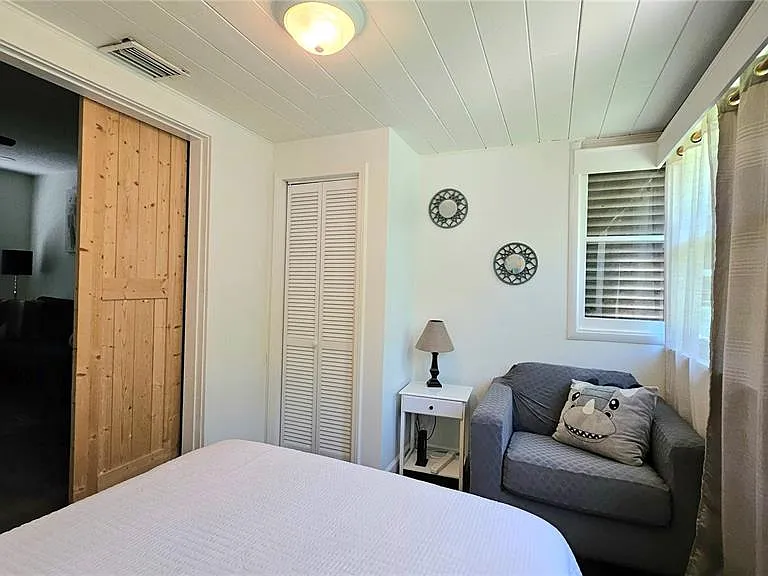 618 S Crest Ave — Photo 14