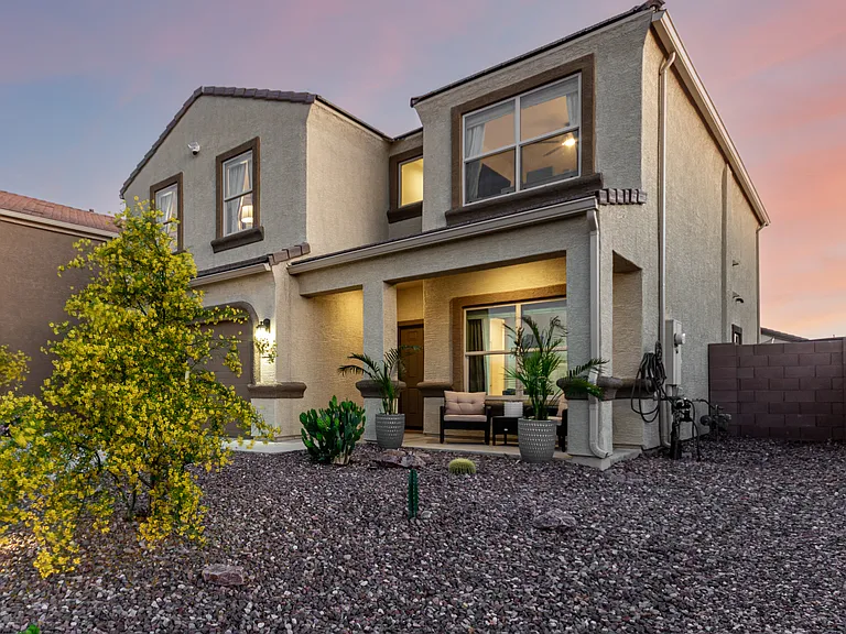 9265 W Tenaza Ln — Photo 2