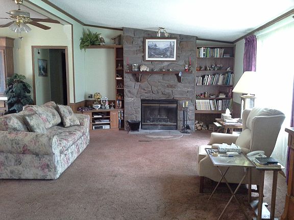 living room working fire pla