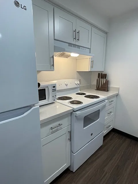 Park Place Apartments — Photo 3