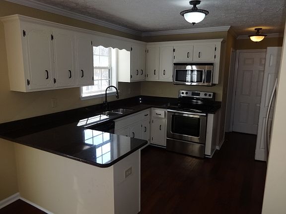 4th image of 3100 Whitetail Dr #0