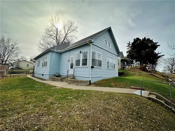 2810 Patee St, Saint Joseph, MO 64507