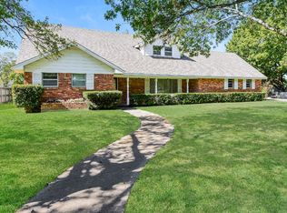 6300 Chapman Dr, Greenville, TX 75402