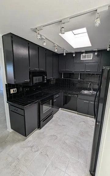 425 Bradshaw Ln #63 — Photo 8