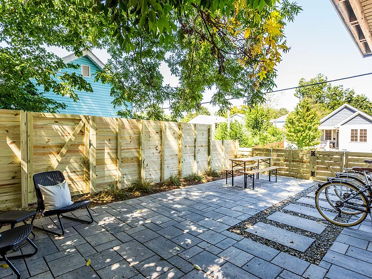 123 Idlewild Ave #301 — Photo 5