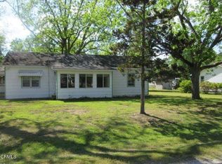 114 Fire Tower Rd, Richlands, NC 28574