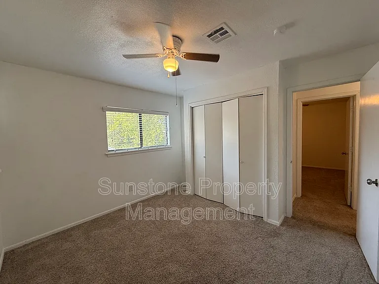 5117 S Lions Ave — Photo 10