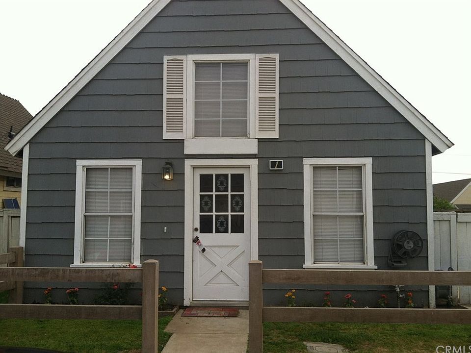 1st image of 14606 Woodland Dr Unit 1