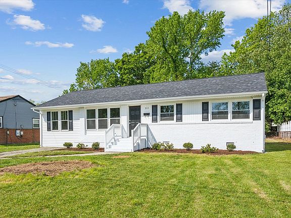 2nd image of 213 Lynnhaven Dr