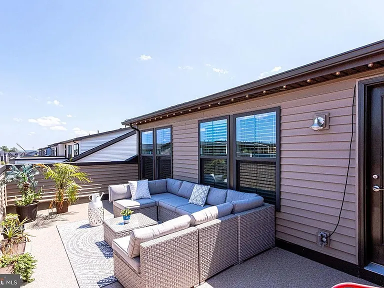 43394 Charitable St — Photo 41