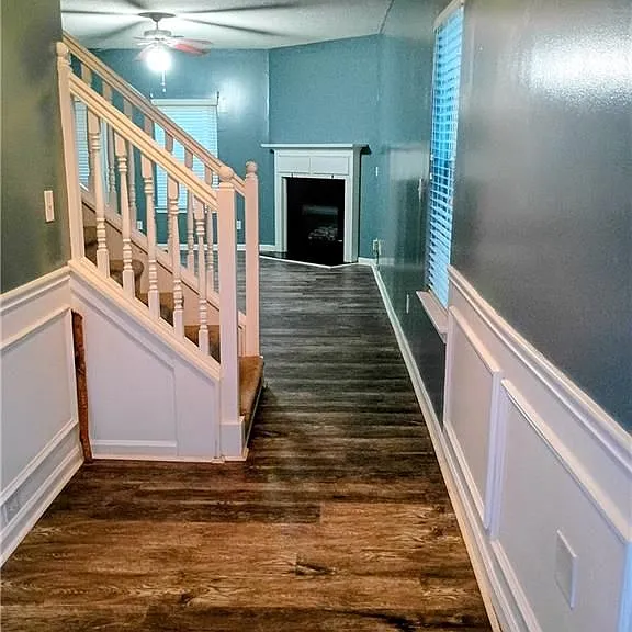 325 Barshay Dr — Photo 3