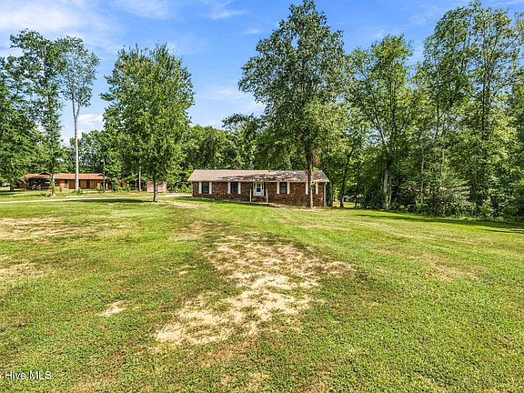 3rd image of 127 Spring Dr Extension
