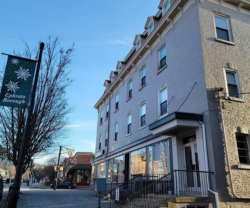 14 W Main St #6