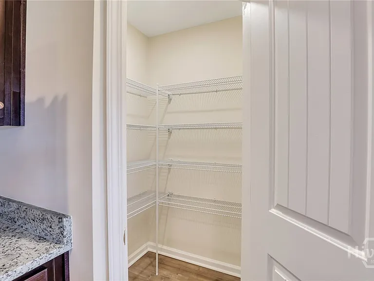 211 Vinesville Ct — Photo 17