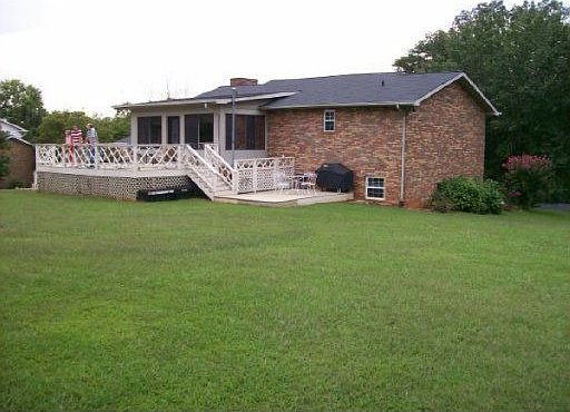 3rd image of 602 Vista Dr