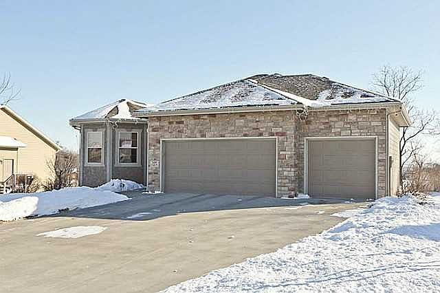 1st image of 309 Kings Pl