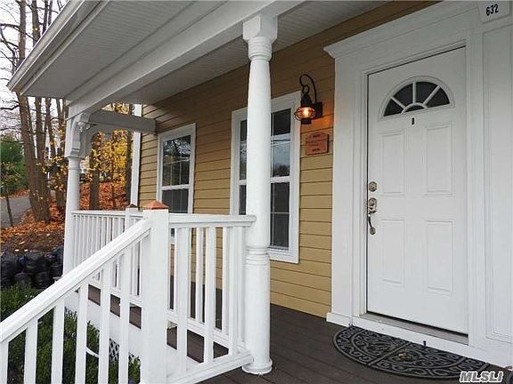 2nd image of 632 Main St