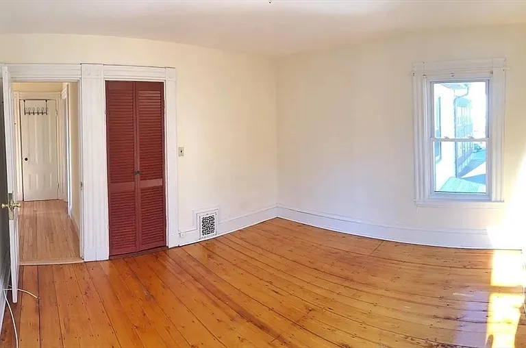 308 Belmont St #2 — Photo 10