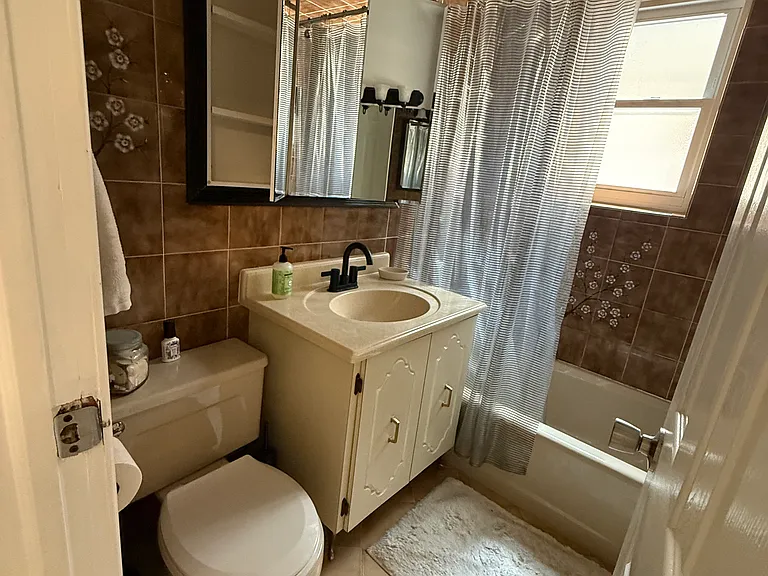 3 Chester Ave #2 — Photo 12