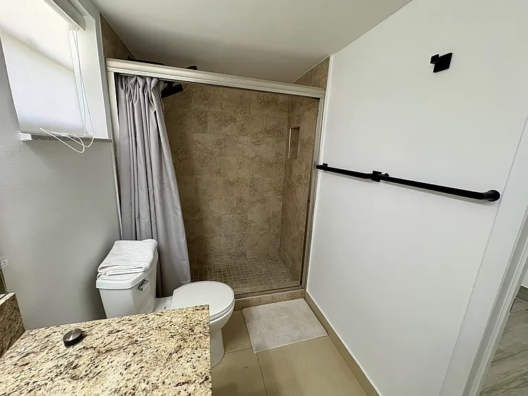 1591 NE Miami Gardens Dr #112 — Photo 4