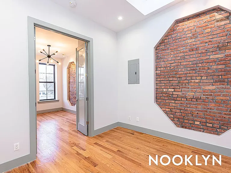 32 Belvedere St #2L — Photo 4