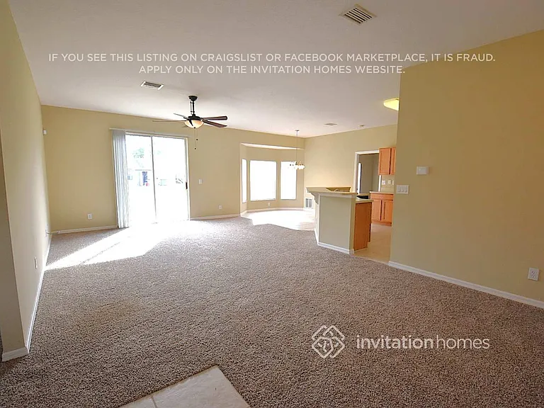 1440 Kaslo Cir NW — Photo 2