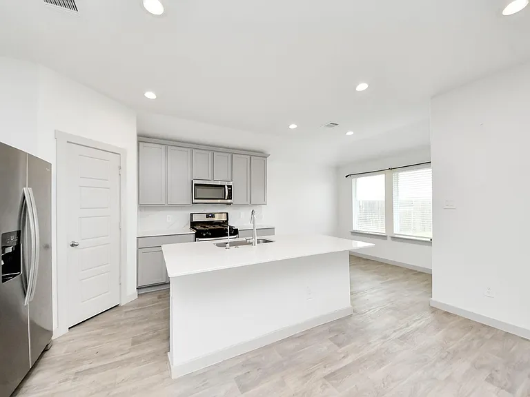 7923 Cattleman Valley Dr — Photo 10