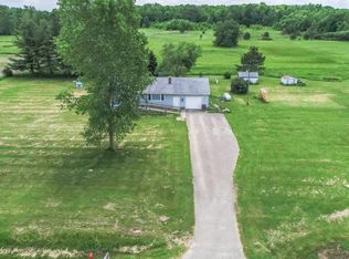 7456 E Nye Hwy, Eaton Rapids, MI 48827