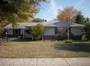 7030 Strawberry Dr, Fort Wayne, IN 46825