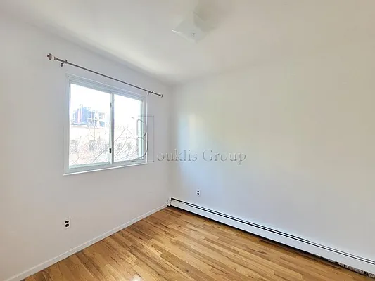 Rented by Bouklis Group | media 7