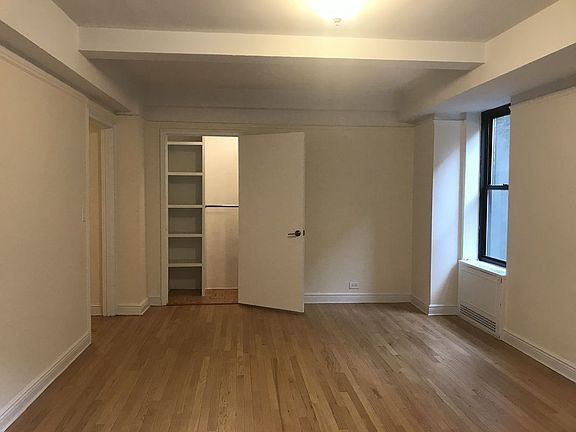5th image of 200 W 15th St APT 4A