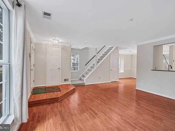 4th image of 18980 Highstream Dr #820-M