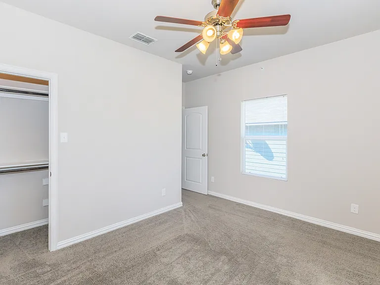 Creekside Townhomes — Photo 6