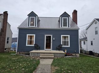 922 5th St, New Martinsville, WV 26155