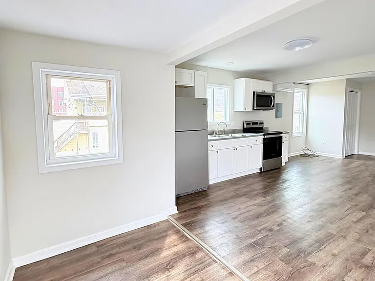 632 Main St #2 — Photo 3