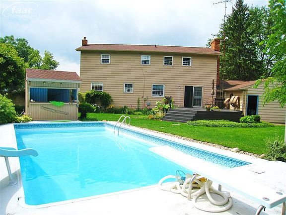 5th image of 2086 Hardwood Dr