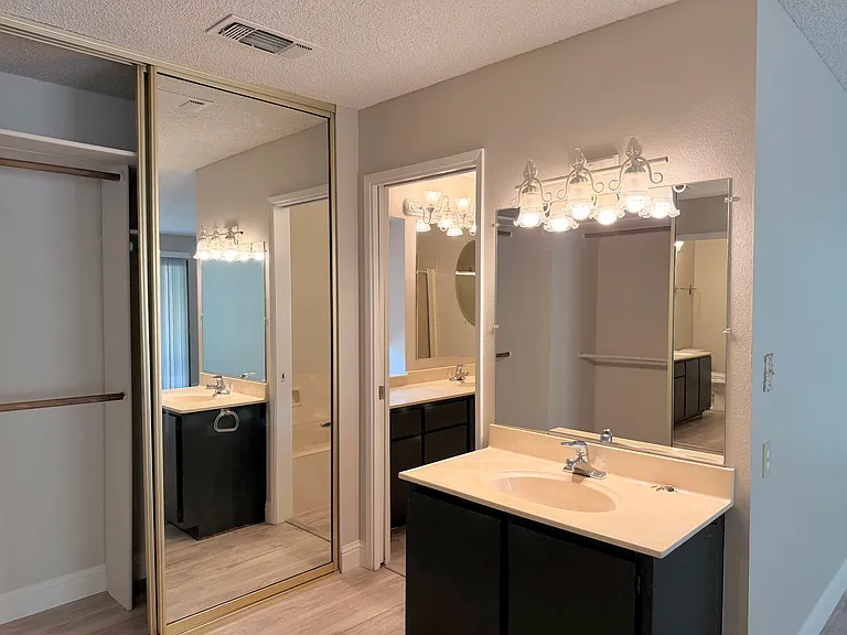 2401 Oakvale Dr — Photo 18