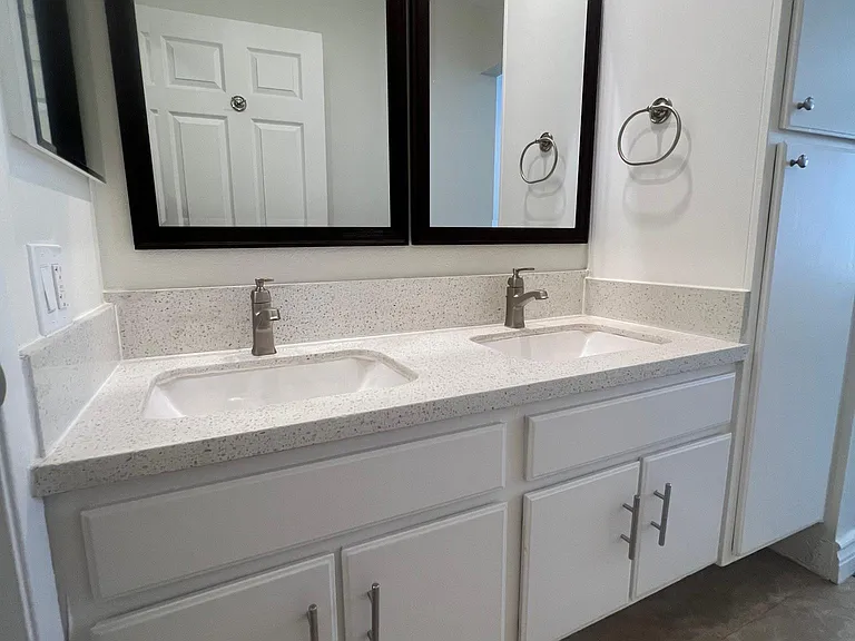 4307 Whitsett Ave #104 — Photo 20