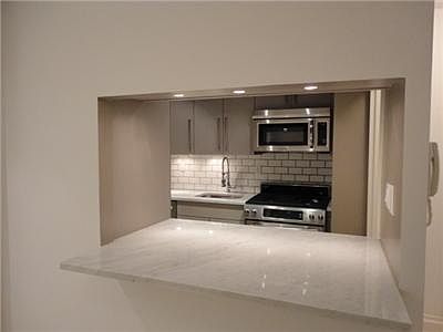 2nd image of 400 E 54th St APT 2A