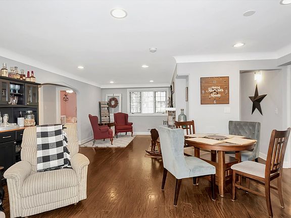 4th image of 9537 S 50th Ct